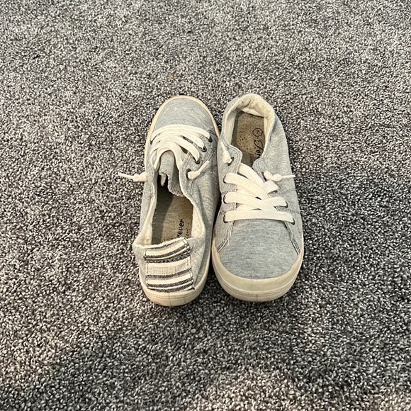 Womens grey canvas slip on sneakers size 7 - Picture 7 of 12